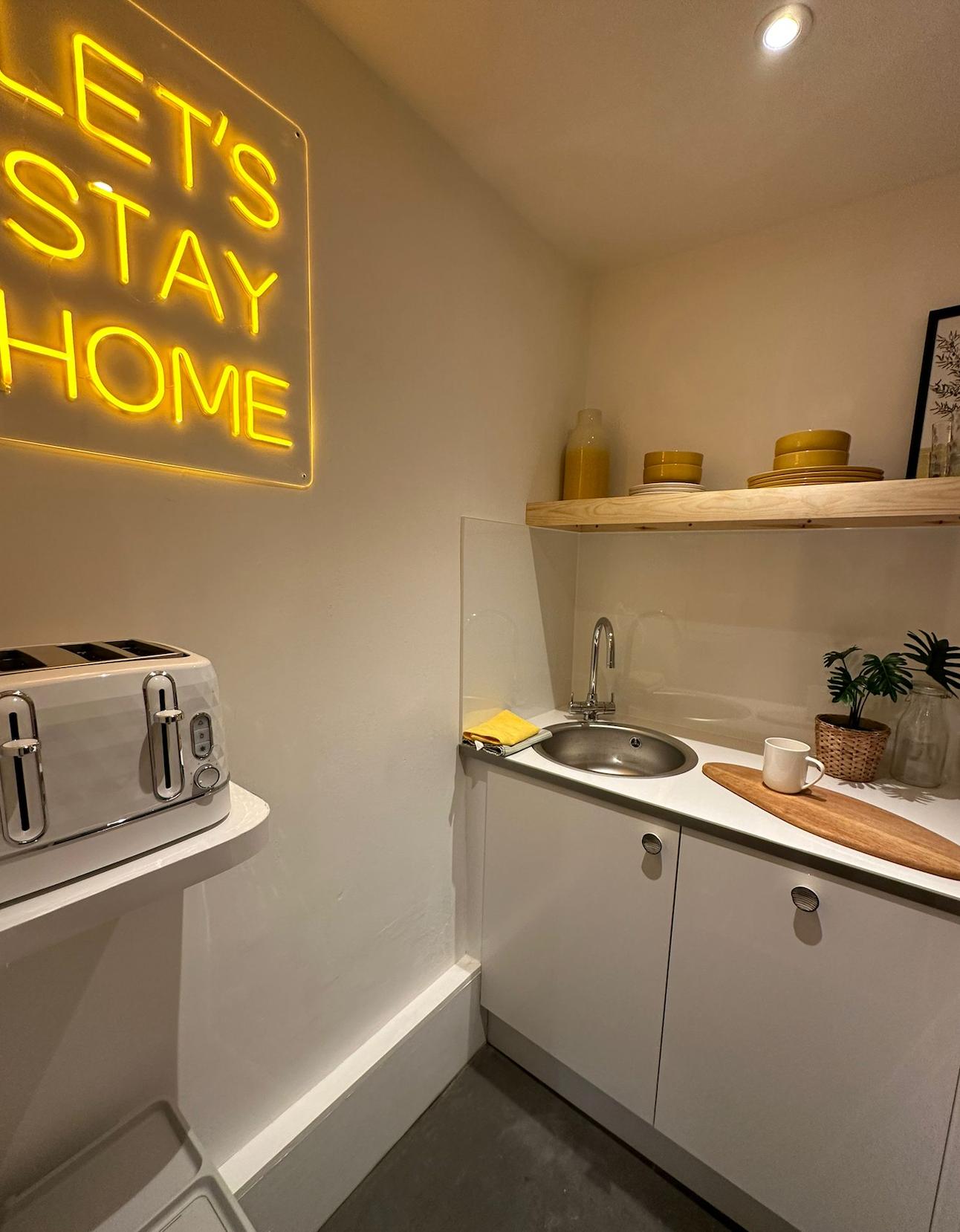 Cambray Apartment Kitchen Amenities