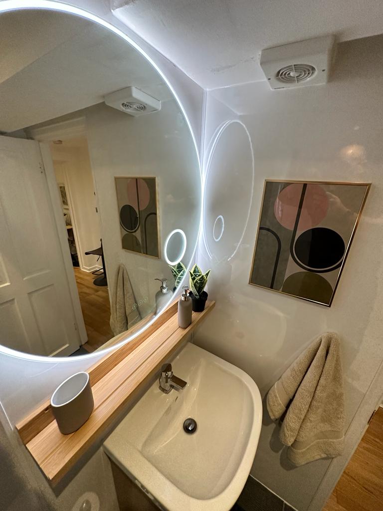 Cambray Apartment Personal Care Amenities